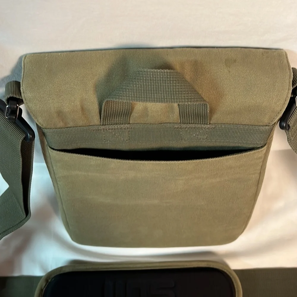 STM BAGS Scout for iPad - Olive